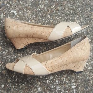 Vaneli Peep Toe Mid Heel Wedge Patent Cork Shoes 7